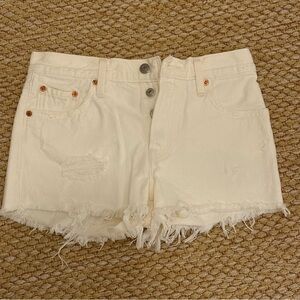 Levi’s White Frayed Women Shorts